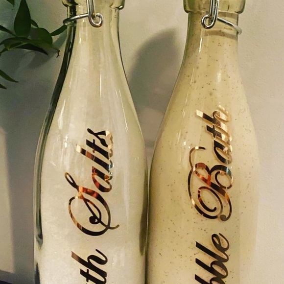 Victoria’s Secret / Bath Valentine’s Day Gift Basket - Picture 3 of 4